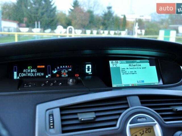 Рено Сценік, об'ємом двигуна 2 л та пробігом 283 тис. км за 3900 $, фото 34 на Automoto.ua