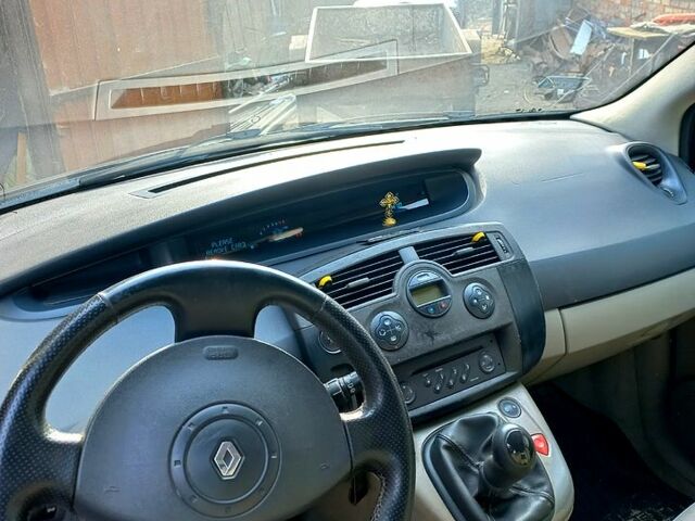 Рено Сценік, об'ємом двигуна 1.6 л та пробігом 273 тис. км за 5000 $, фото 2 на Automoto.ua