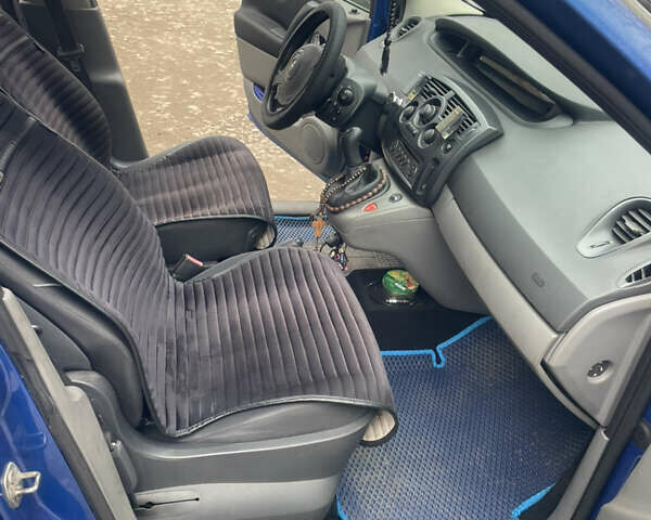 Рено Сценик, объемом двигателя 1.5 л и пробегом 215 тыс. км за 5000 $, фото 16 на Automoto.ua