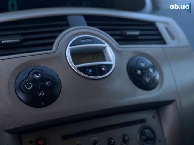 Рено Сценик, объемом двигателя 1.6 л и пробегом 248 тыс. км за 4490 $, фото 22 на Automoto.ua