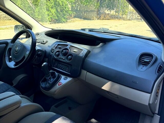 Рено Сценик, объемом двигателя 1.6 л и пробегом 206 тыс. км за 5000 $, фото 2 на Automoto.ua