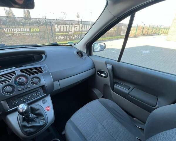 Рено Сценик, объемом двигателя 0 л и пробегом 250 тыс. км за 4800 $, фото 12 на Automoto.ua