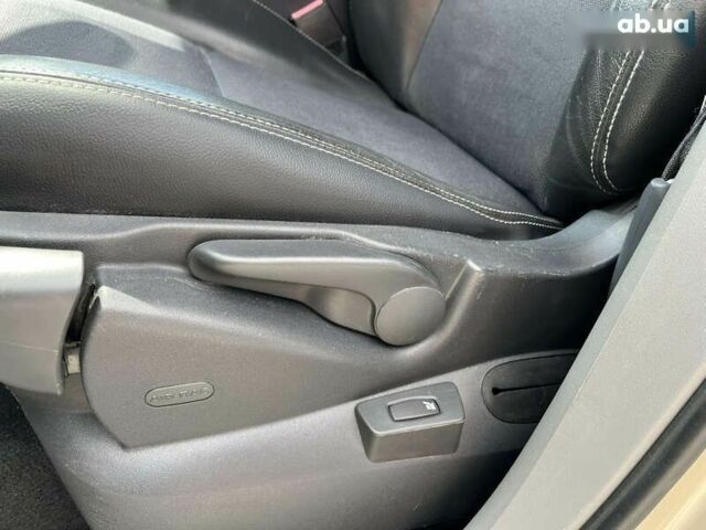 Рено Сценик 2006 в Виннице на Automoto.ua Рено Сценик, объемом двигателя 2 л и пробегом 187 тыс. км за 5600 $, фото 13 на Automoto.ua