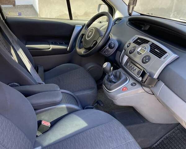 Рено Сценік, об'ємом двигуна 1.5 л та пробігом 250 тис. км за 4600 $, фото 10 на Automoto.ua