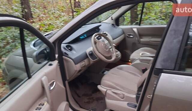 Рено Сценик, объемом двигателя 2 л и пробегом 214 тыс. км за 5100 $, фото 3 на Automoto.ua