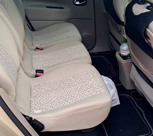 Рено Сценік, об'ємом двигуна 16 л та пробігом 184 тис. км за 5500 $, фото 13 на Automoto.ua