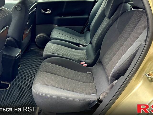 Рено Сценик, объемом двигателя 1.6 л и пробегом 131 тыс. км за 5500 $, фото 4 на Automoto.ua