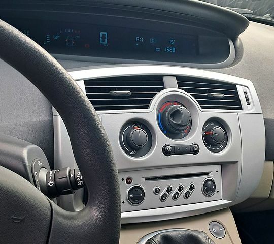 Рено Сценік, об'ємом двигуна 16 л та пробігом 184 тис. км за 5500 $, фото 8 на Automoto.ua