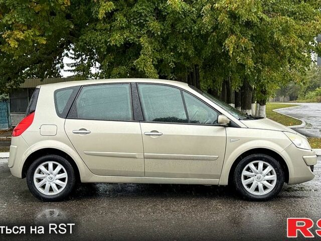 Рено Сценик, объемом двигателя 1.6 л и пробегом 131 тыс. км за 5500 $, фото 2 на Automoto.ua