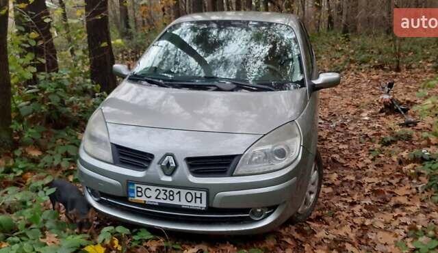 Рено Сценик, объемом двигателя 2 л и пробегом 214 тыс. км за 5100 $, фото 2 на Automoto.ua