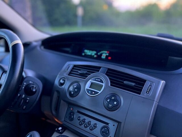 Рено Сценик, объемом двигателя 1.6 л и пробегом 181 тыс. км за 5200 $, фото 11 на Automoto.ua