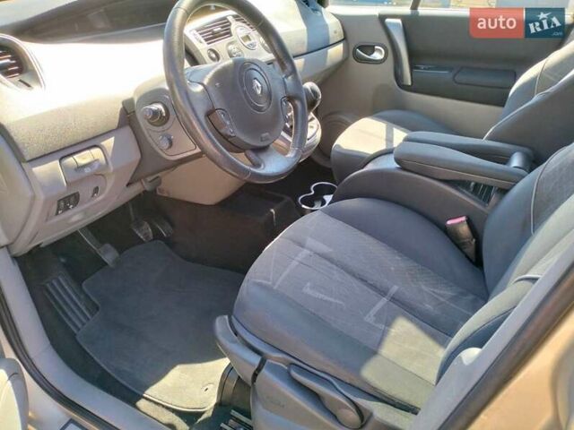 Рено Сценик, объемом двигателя 1.6 л и пробегом 235 тыс. км за 5200 $, фото 16 на Automoto.ua