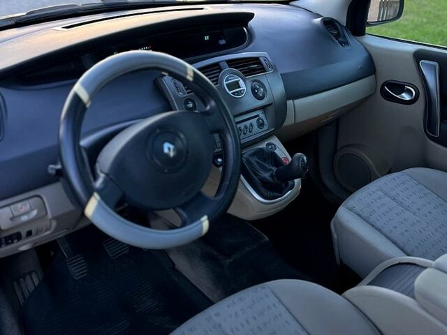 Рено Сценик, объемом двигателя 1.6 л и пробегом 181 тыс. км за 5200 $, фото 8 на Automoto.ua