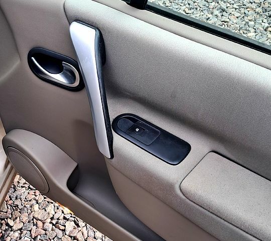 Рено Сценік, об'ємом двигуна 16 л та пробігом 184 тис. км за 5500 $, фото 4 на Automoto.ua