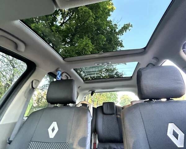 Рено Сценик, объемом двигателя 1.6 л и пробегом 228 тыс. км за 4500 $, фото 53 на Automoto.ua