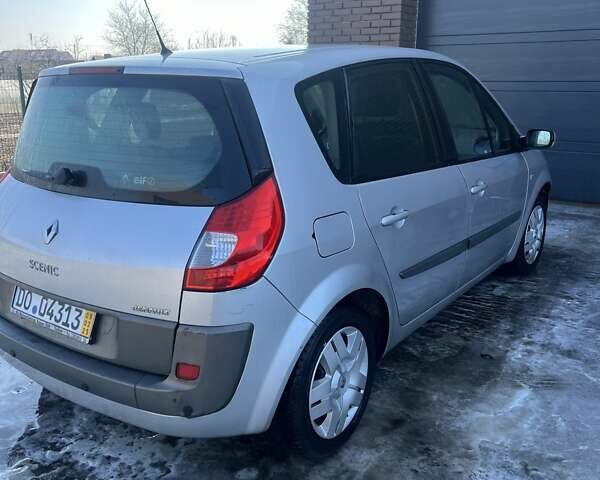 Рено Сценик, объемом двигателя 0 л и пробегом 250 тыс. км за 4800 $, фото 4 на Automoto.ua