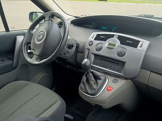 Рено Сценік, об'ємом двигуна 1.6 л та пробігом 240 тис. км за 5850 $, фото 9 на Automoto.ua