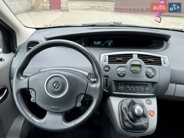 Рено Сценік, об'ємом двигуна 1.6 л та пробігом 230 тис. км за 5300 $, фото 13 на Automoto.ua