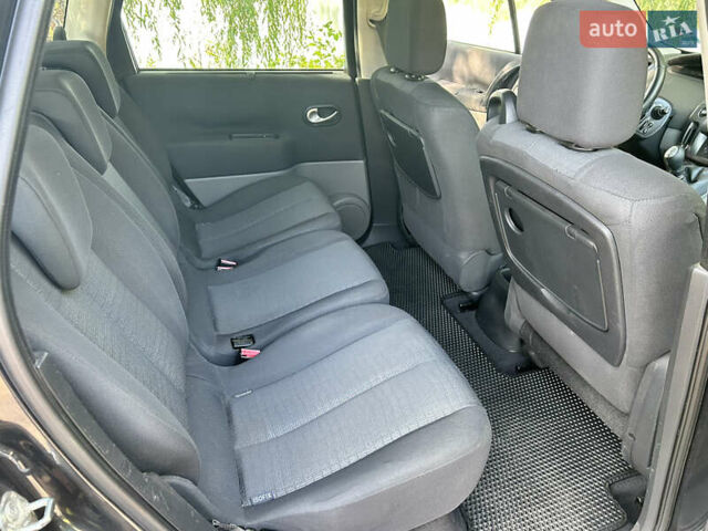 Рено Сценик, объемом двигателя 1.6 л и пробегом 167 тыс. км за 4699 $, фото 16 на Automoto.ua