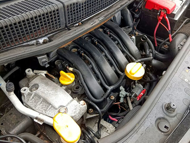 Рено Сценік, об'ємом двигуна 1.6 л та пробігом 240 тис. км за 5850 $, фото 1 на Automoto.ua