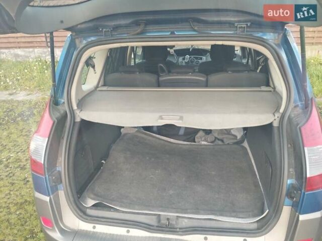 Рено Сценик, объемом двигателя 1.6 л и пробегом 248 тыс. км за 5200 $, фото 3 на Automoto.ua