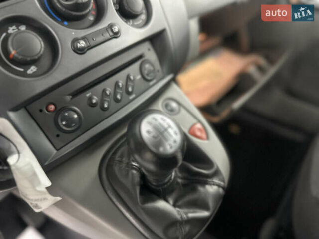 Рено Сценік 2007 у Вінниці на Automoto.ua Рено Сценік, об'ємом двигуна 1.6 л та пробігом 149 тис. км за 5700 $, фото 19 на Automoto.ua