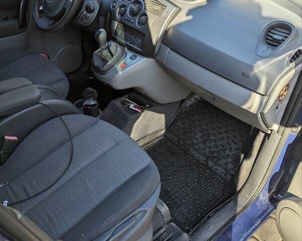 Рено Сценик, объемом двигателя 1.5 л и пробегом 265 тыс. км за 4900 $, фото 3 на Automoto.ua