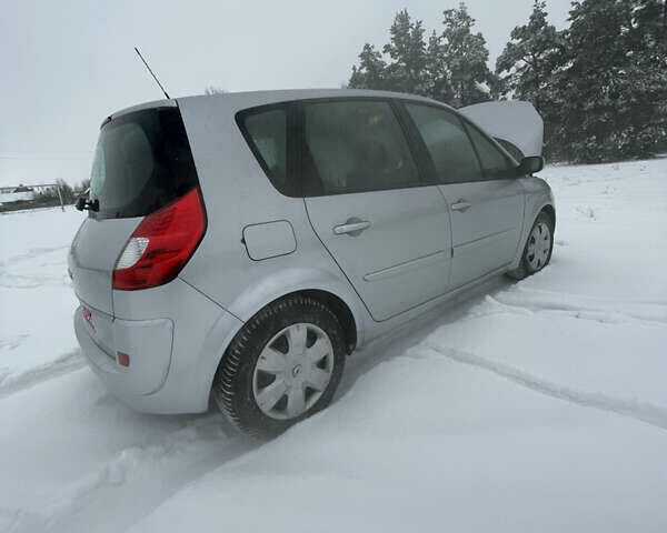 Рено Сценик, объемом двигателя 2 л и пробегом 209 тыс. км за 5200 $, фото 1 на Automoto.ua