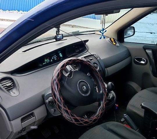 Рено Сценик, объемом двигателя 15 л и пробегом 297 тыс. км за 5700 $, фото 11 на Automoto.ua