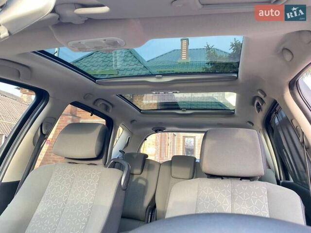 Рено Сценік, об'ємом двигуна 1.6 л та пробігом 210 тис. км за 5590 $, фото 27 на Automoto.ua