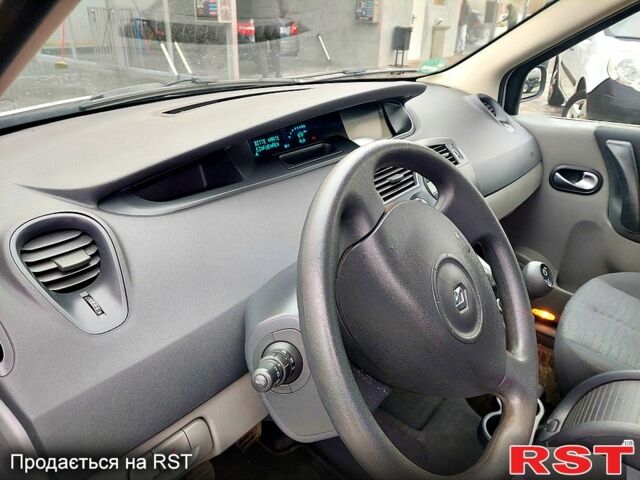 Рено Сценик, объемом двигателя 1.6 л и пробегом 170 тыс. км за 5500 $, фото 7 на Automoto.ua