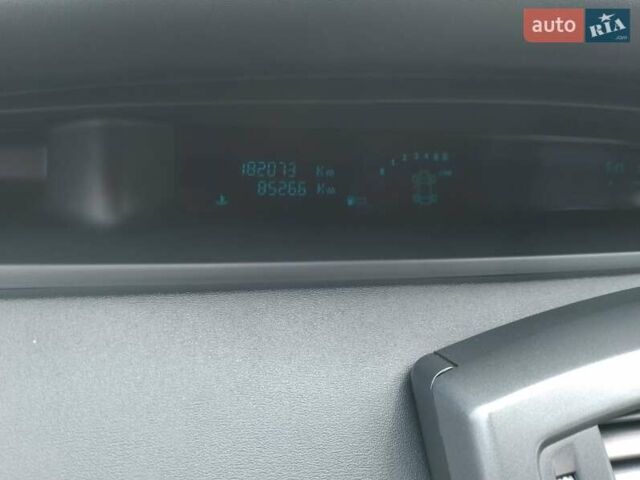 Рено Сценик, объемом двигателя 1.46 л и пробегом 182 тыс. км за 3800 $, фото 13 на Automoto.ua