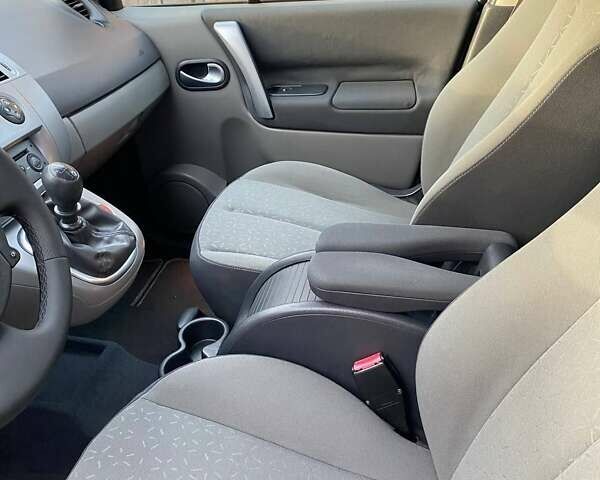 Рено Сценік, об'ємом двигуна 1.6 л та пробігом 210 тис. км за 5590 $, фото 25 на Automoto.ua