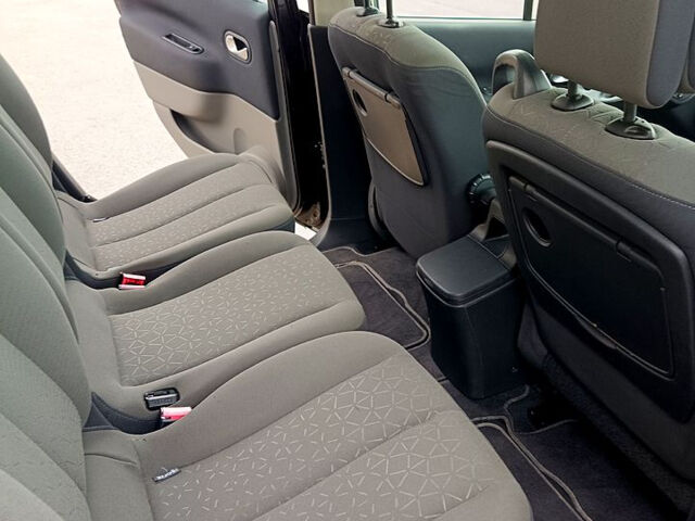 Рено Сценік, об'ємом двигуна 1.6 л та пробігом 240 тис. км за 5850 $, фото 5 на Automoto.ua