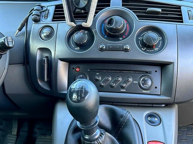 Рено Сценік, об'ємом двигуна 16 л та пробігом 290 тис. км за 5600 $, фото 7 на Automoto.ua