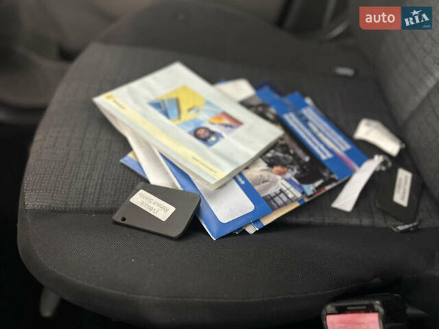 Рено Сценік 2007 у Вінниці на Automoto.ua Рено Сценік, об'ємом двигуна 1.6 л та пробігом 149 тис. км за 5700 $, фото 20 на Automoto.ua