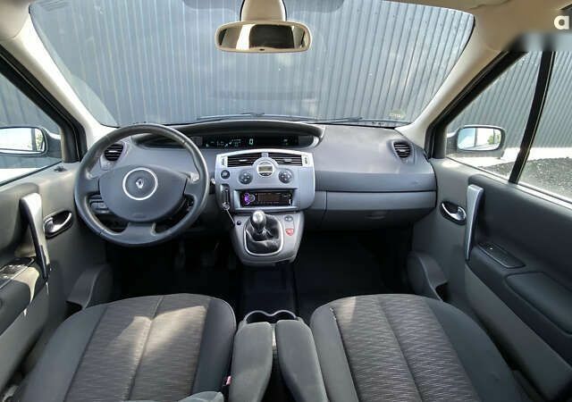 Рено Сценик, объемом двигателя 1.6 л и пробегом 186 тыс. км за 5599 $, фото 19 на Automoto.ua
