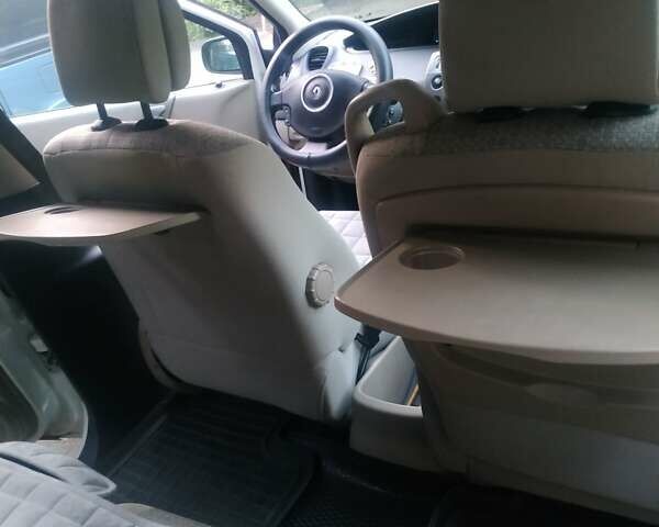 Рено Сценик, объемом двигателя 1.5 л и пробегом 261 тыс. км за 4700 $, фото 21 на Automoto.ua