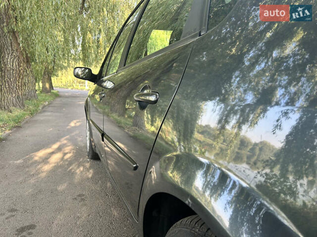 Рено Сценик, объемом двигателя 1.6 л и пробегом 167 тыс. км за 4699 $, фото 9 на Automoto.ua