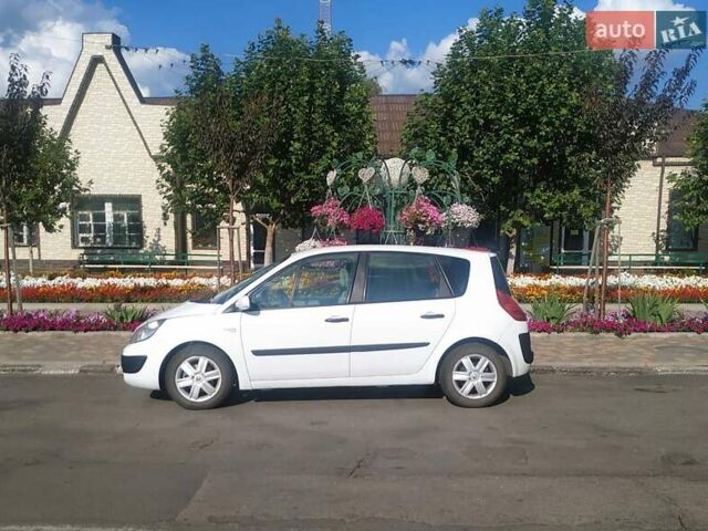 Рено Сценик, объемом двигателя 1.5 л и пробегом 261 тыс. км за 4700 $, фото 2 на Automoto.ua