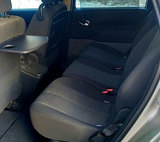 Рено Сценик, объемом двигателя 16 л и пробегом 180 тыс. км за 5300 $, фото 6 на Automoto.ua
