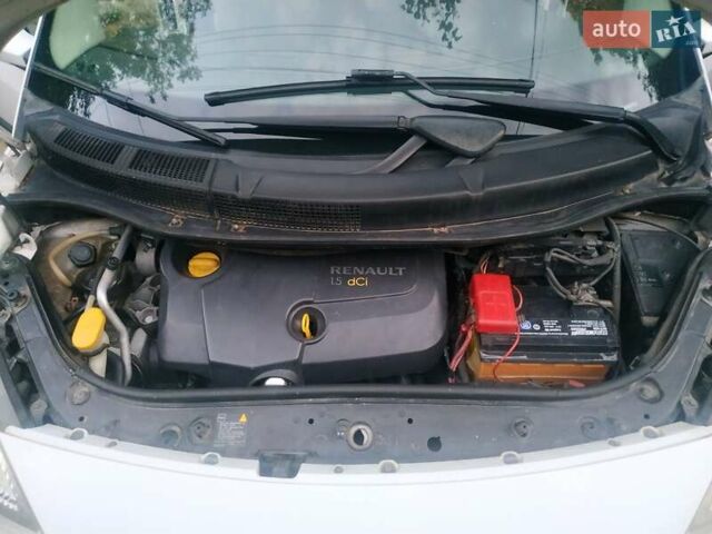 Рено Сценик, объемом двигателя 1.5 л и пробегом 261 тыс. км за 4700 $, фото 12 на Automoto.ua