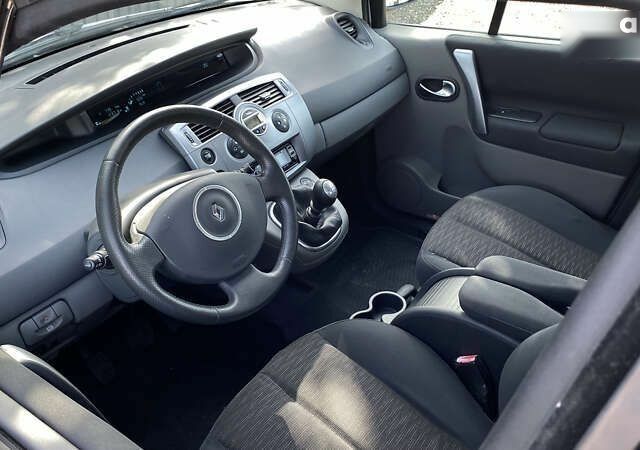 Рено Сценик, объемом двигателя 1.6 л и пробегом 186 тыс. км за 5599 $, фото 26 на Automoto.ua