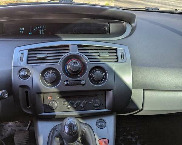 Рено Сценик, объемом двигателя 1.5 л и пробегом 265 тыс. км за 4900 $, фото 1 на Automoto.ua