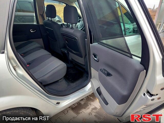 Рено Сценик, объемом двигателя 1.6 л и пробегом 170 тыс. км за 5500 $, фото 4 на Automoto.ua