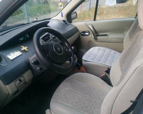 Рено Сценик, объемом двигателя 1.5 л и пробегом 261 тыс. км за 4700 $, фото 15 на Automoto.ua