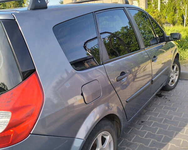 Рено Сценик, объемом двигателя 1.5 л и пробегом 270 тыс. км за 5000 $, фото 1 на Automoto.ua
