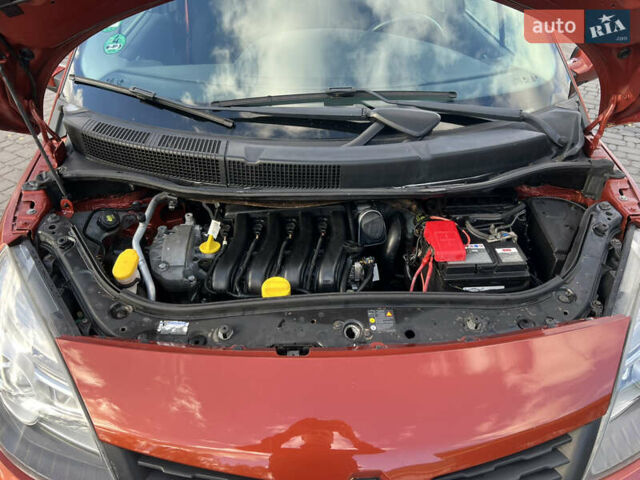 Рено Сценик, объемом двигателя 1.6 л и пробегом 250 тыс. км за 6100 $, фото 23 на Automoto.ua