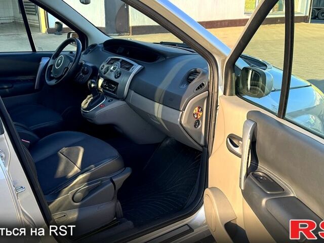 Рено Сценик, объемом двигателя 16 л и пробегом 157 тыс. км за 6400 $, фото 8 на Automoto.ua
