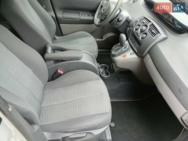Рено Сценік, об'ємом двигуна 1.6 л та пробігом 150 тис. км за 5750 $, фото 10 на Automoto.ua